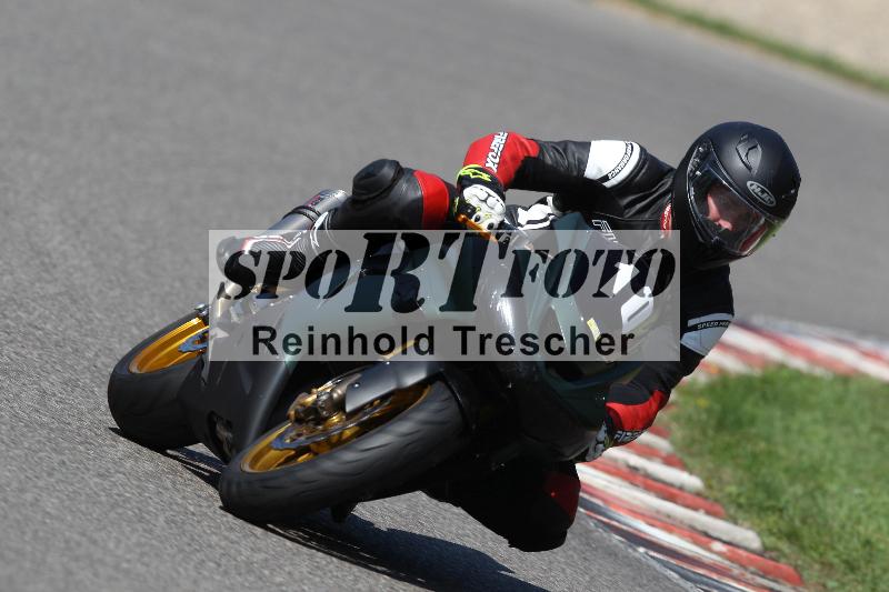 Archiv-2022/57 29.08.2022 Plüss Moto Sport ADR/Einsteiger/10